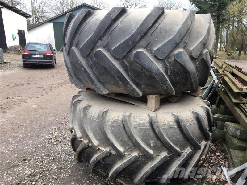  - - -  30.5  x  32 Pneus Agrícolas