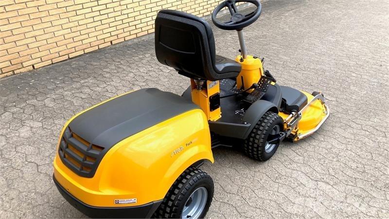 Stiga Park Tractores compactos