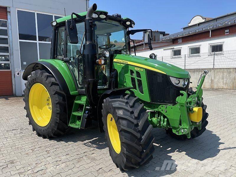 John Deere 6120M Construção - Outros
