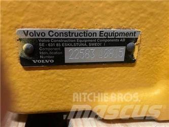 Volvo G990 Transmissão