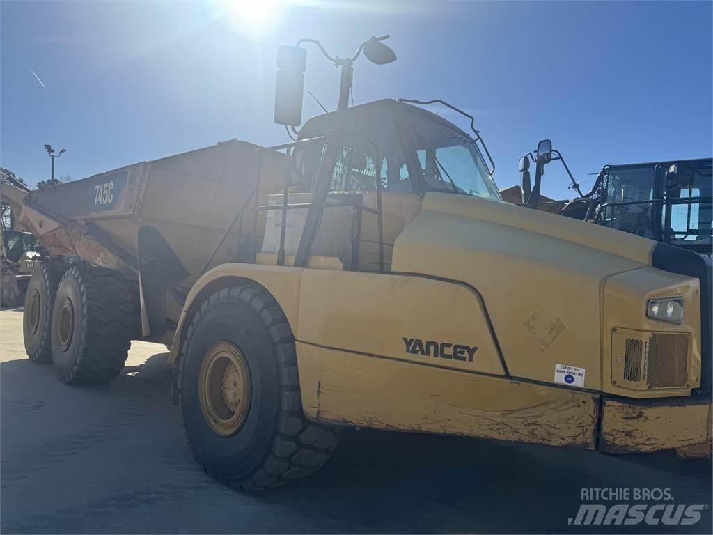 CAT 745 Camiões articulados
