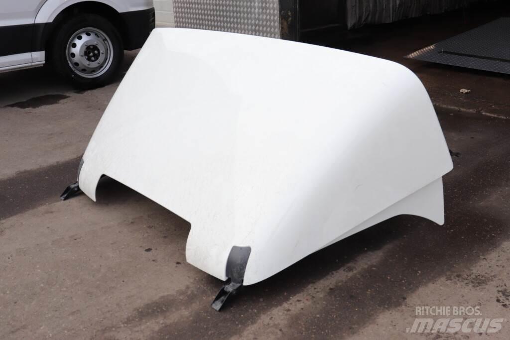 MAN TGS Tagspoiler Cabines e interior