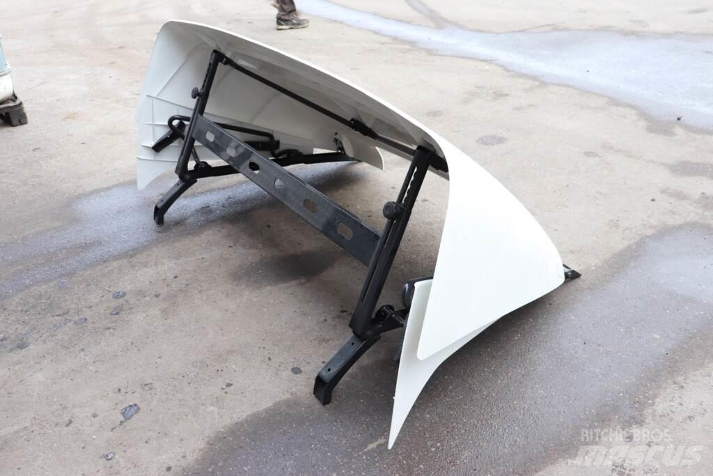 MAN TGS Tagspoiler Cabines e interior