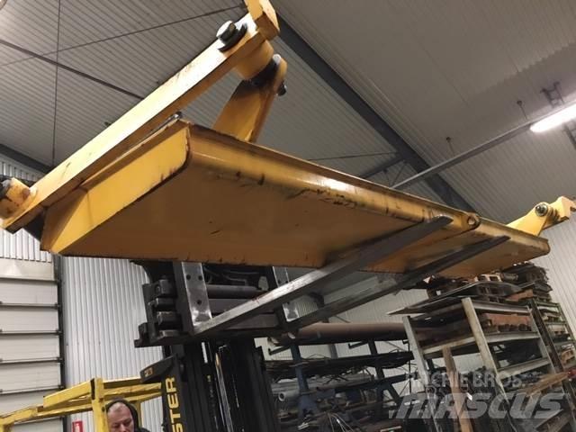  Bagsmæk ex. Volvo A25C 6x6 Outros componentes