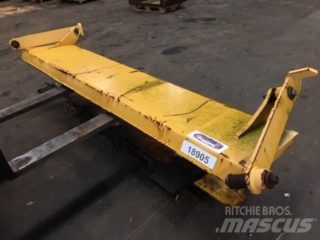  Bagsmæk ex. Volvo A25C 6x6 Outros componentes