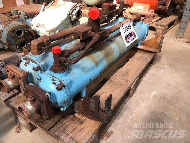 Bowman GL400 Oliekøler Construção - Outros
