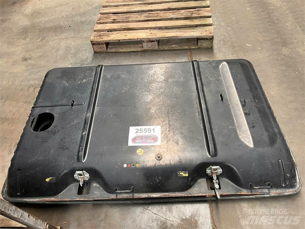 CAT 323D motorhjelm Outros componentes