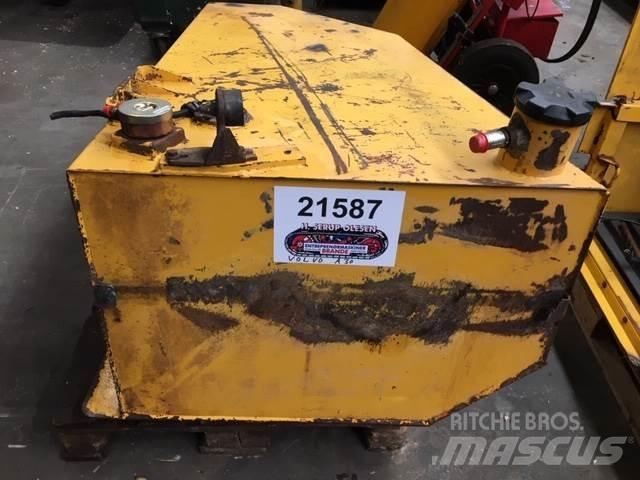  Dieseltank ex. Volvo A30 Outros componentes