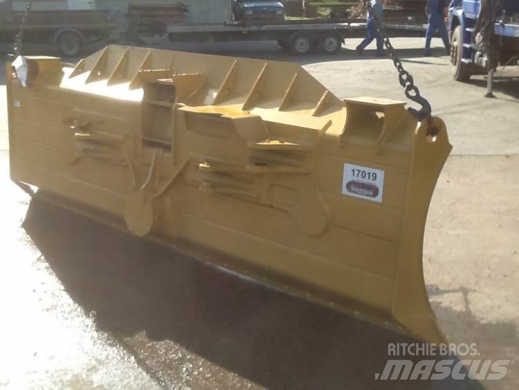  Dozerblad ex. Cat D6K Outros componentes