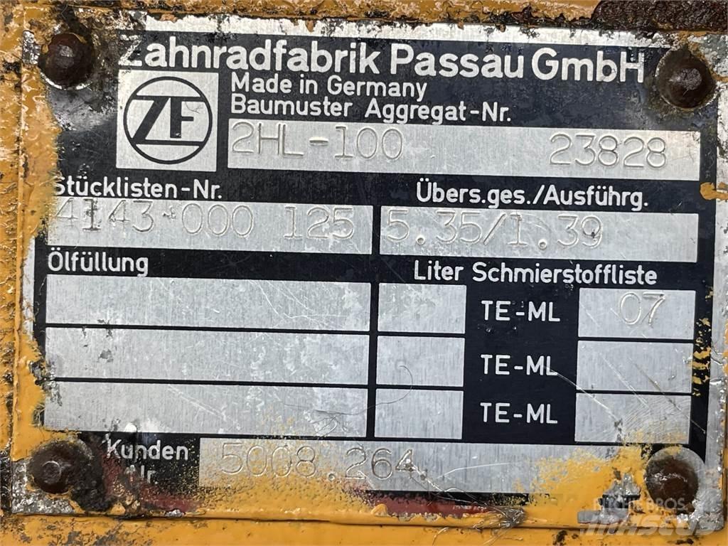 Liebherr A902 Køregear Transmissão