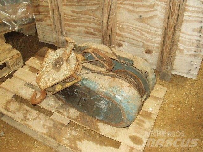 Thrige traverskran 500 kg Gruas Todo terreno