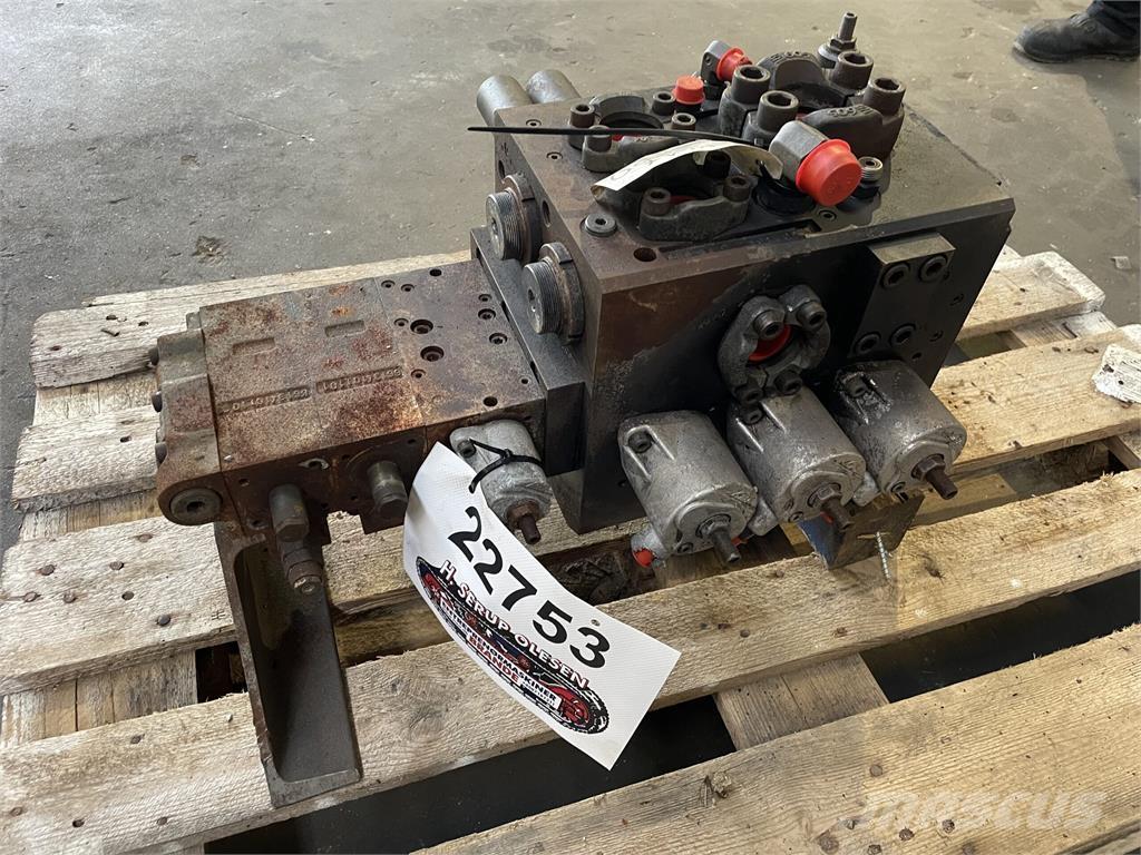  Ventilblok ex. Volvo EW160D Hidráulica