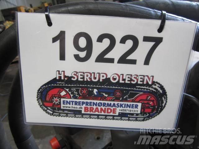 Volvo 230B Krøjegear Construção - Outros
