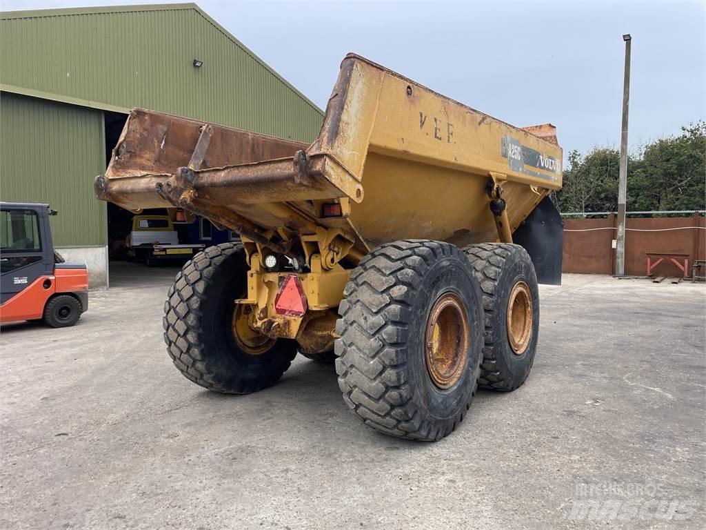 Volvo A25C dumpervogn 6x6 Dumpers de obras