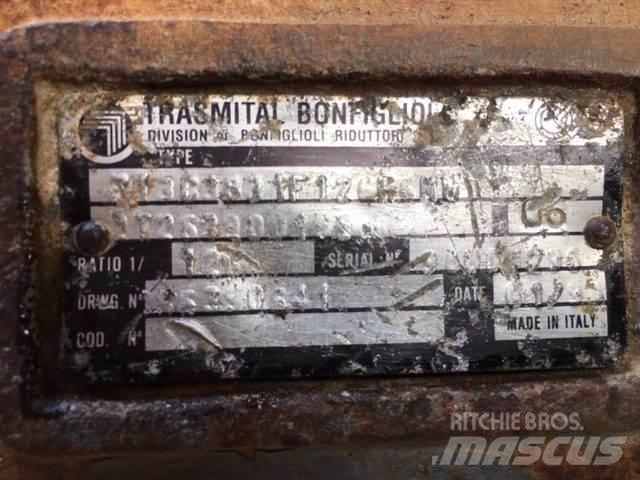 Volvo EC340 Køregear Transmissão