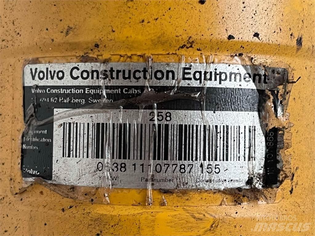 Volvo L90E styrecylinder Hidráulica