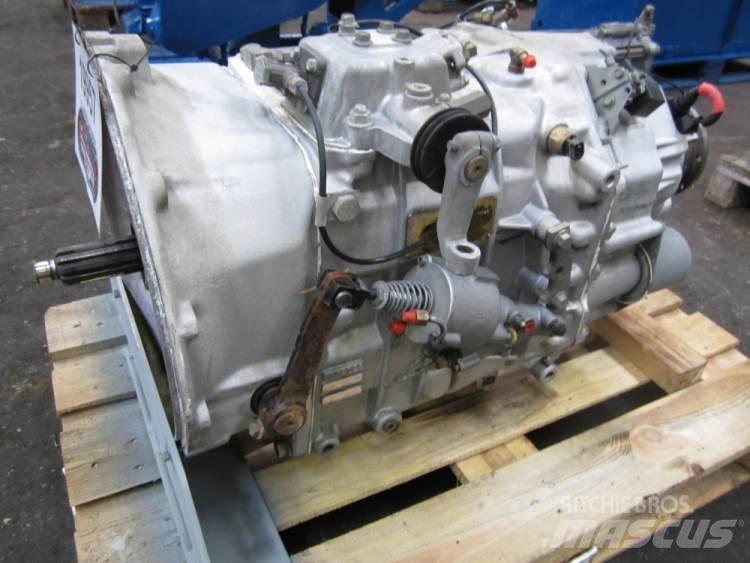 Volvo R1000 gear Transmissão