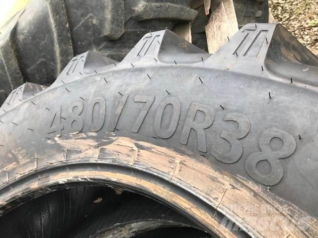  Rear Tyres Pneus Agrícolas
