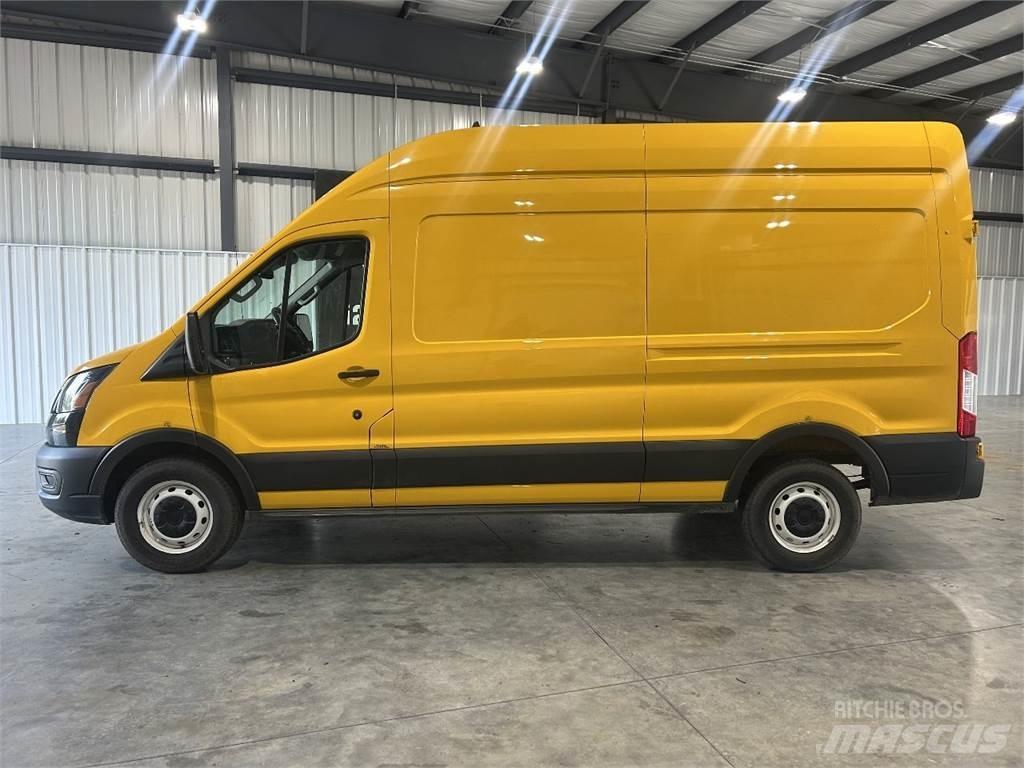 Ford Transit 250 Pick up de caixa aberta