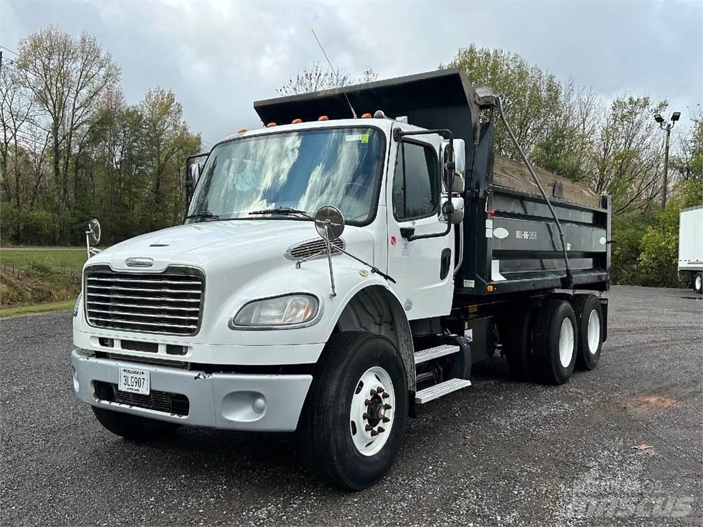 Freightliner M2 106 Camiões basculantes