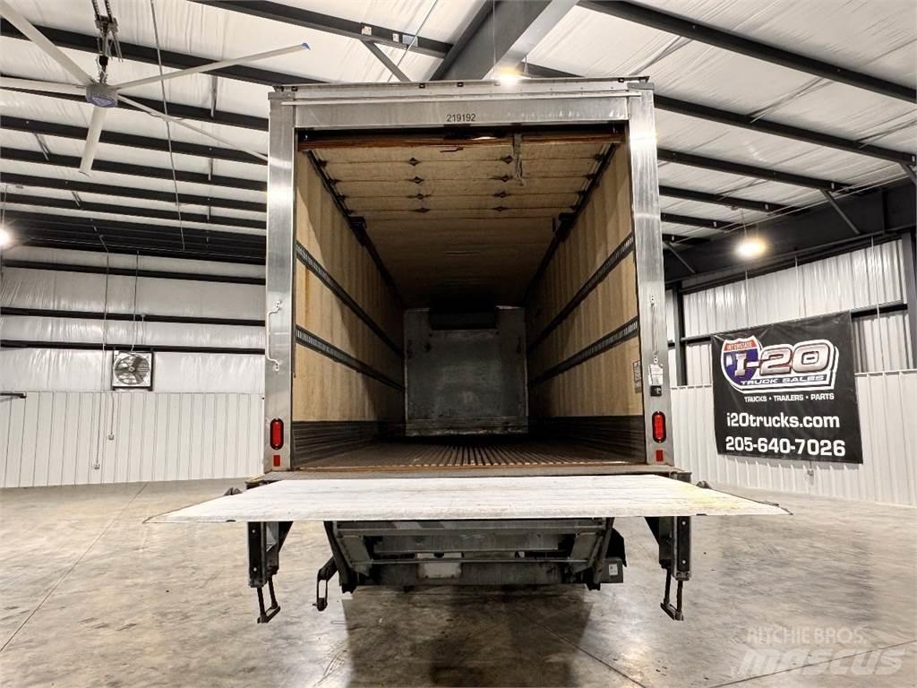 Freightliner M2 106 Camiões caixa temperatura controlada