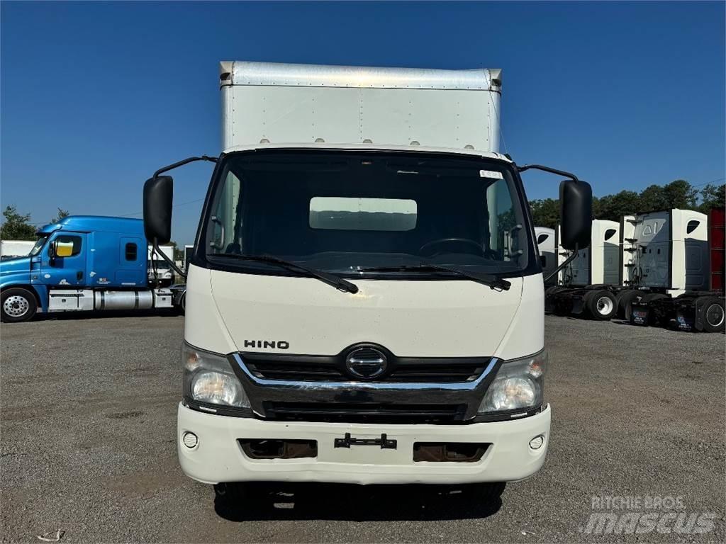 Hino 195 Camiões de caixa fechada