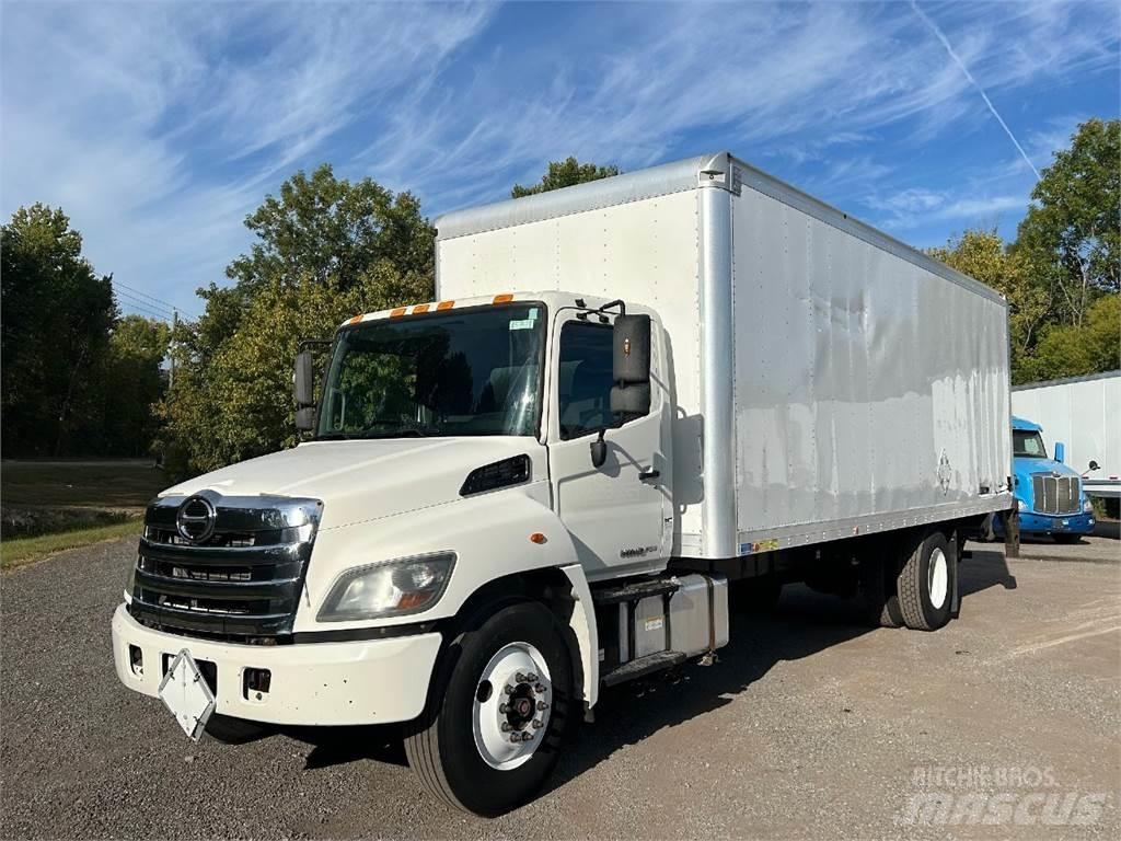 Hino 268 Camiões de caixa fechada
