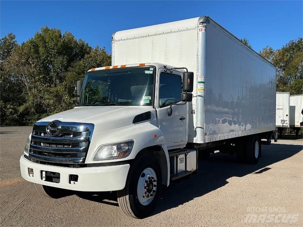 Hino 268 Camiões de caixa fechada