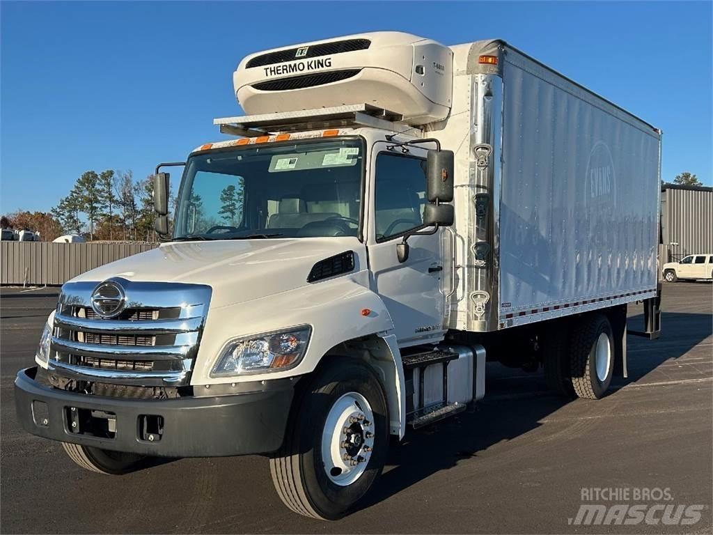 Hino 268 Camiões caixa temperatura controlada