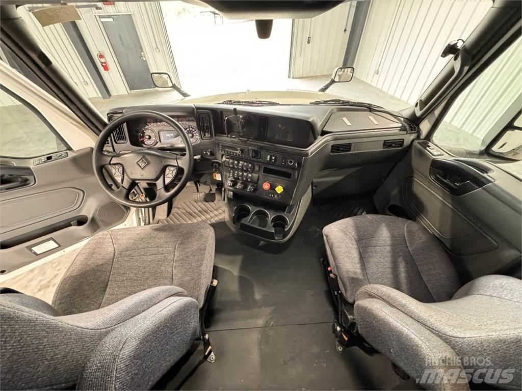 International LT625 Tractores (camiões)