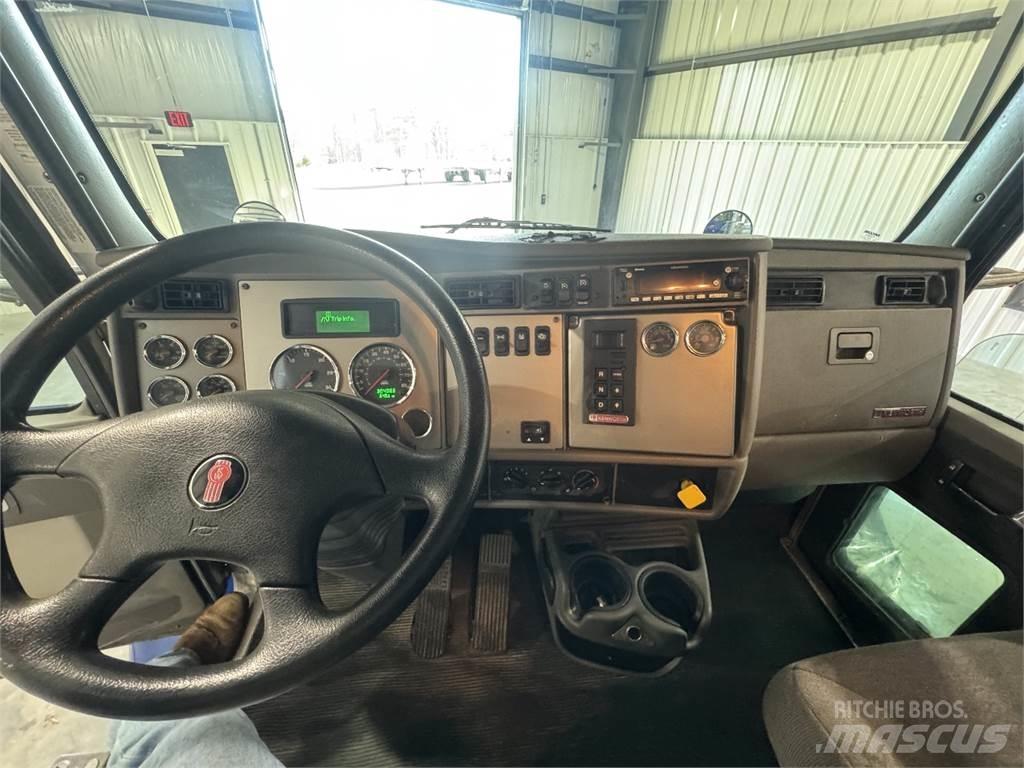 Kenworth T270 Camiões de caixa fechada