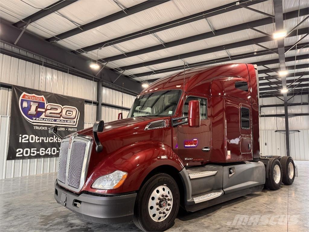 Kenworth T680 Tractores (camiões)
