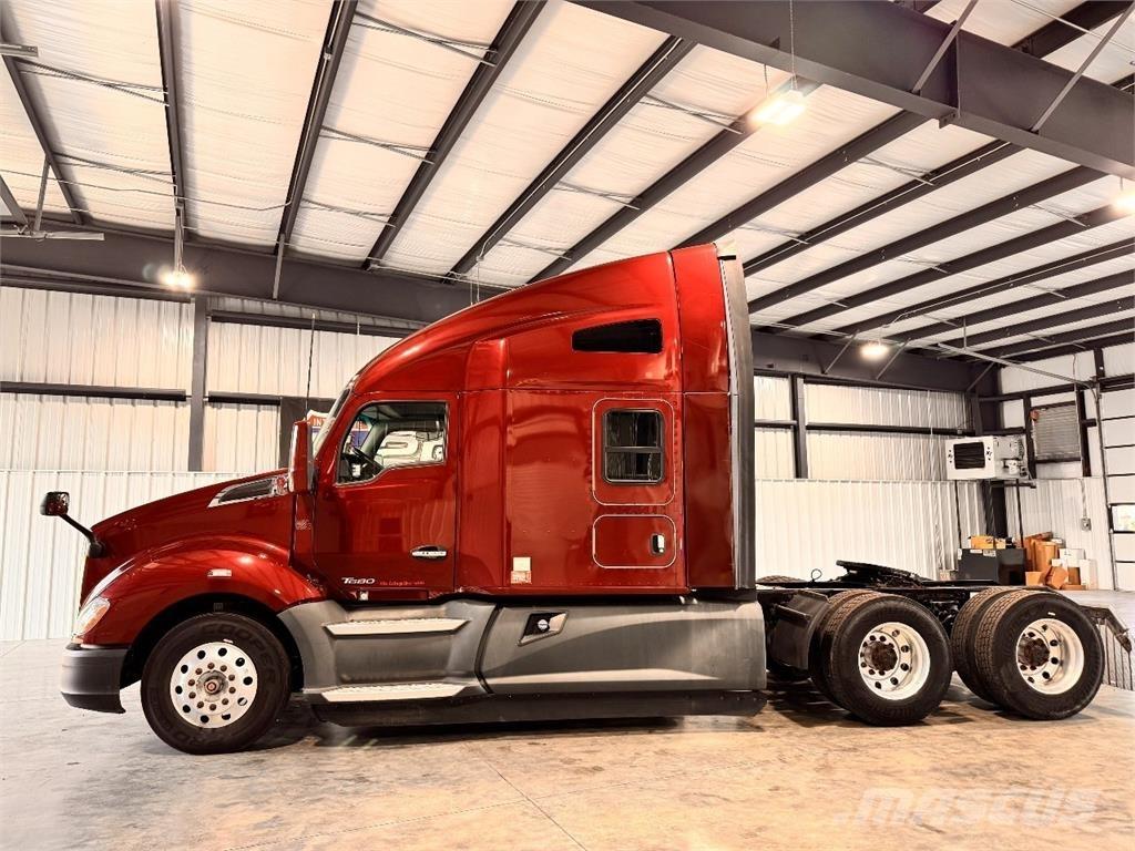 Kenworth T680 Tractores (camiões)