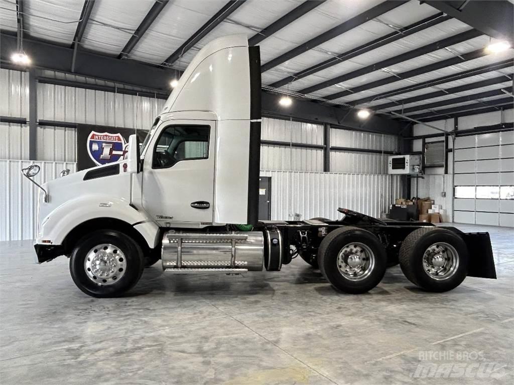 Kenworth T880 Tractores (camiões)