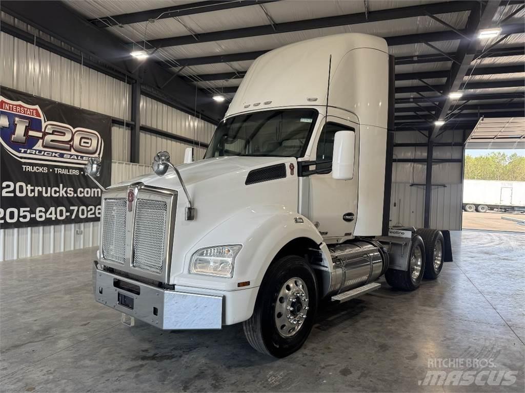 Kenworth T880 Tractores (camiões)