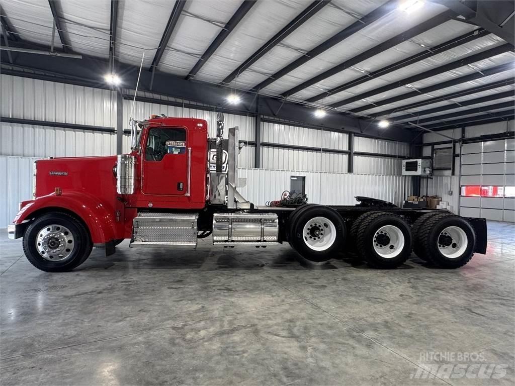 Kenworth W900 Tractores (camiões)