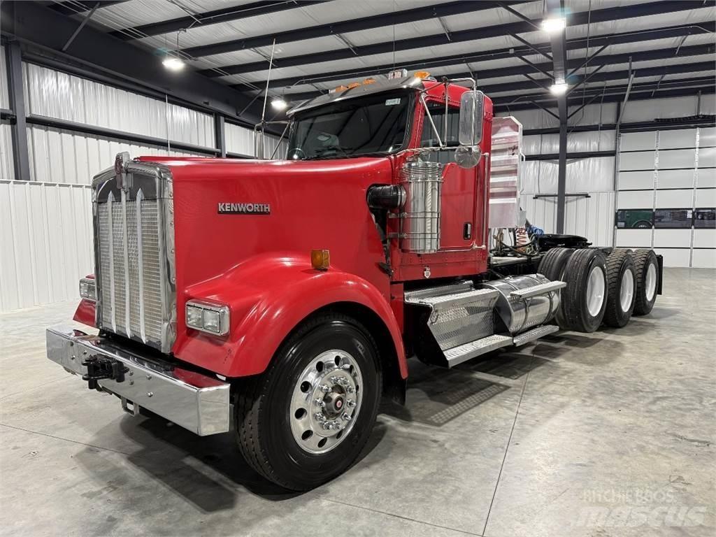 Kenworth W900L Tractores (camiões)