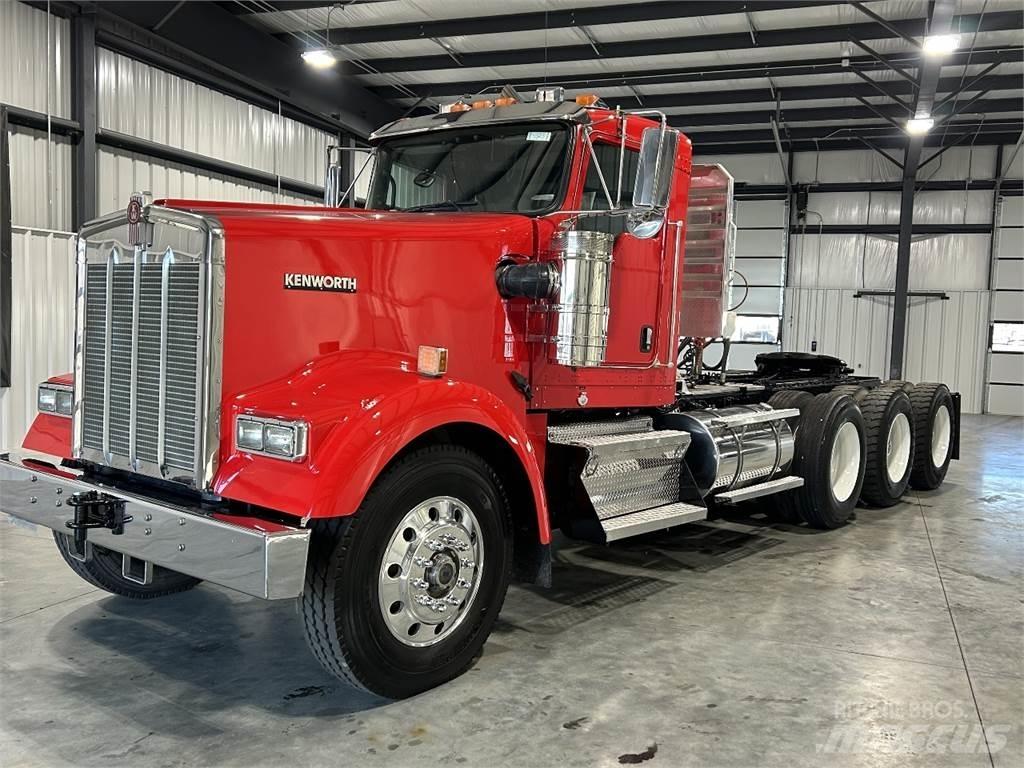 Kenworth W900L Tractores (camiões)