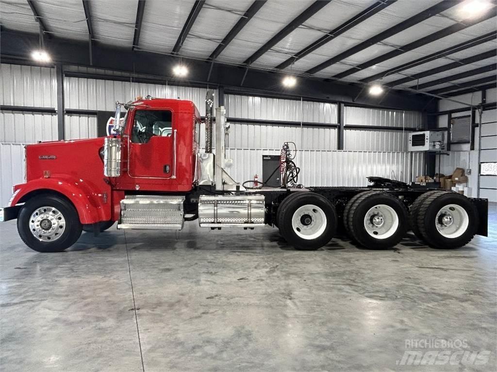 Kenworth W900L Tractores (camiões)
