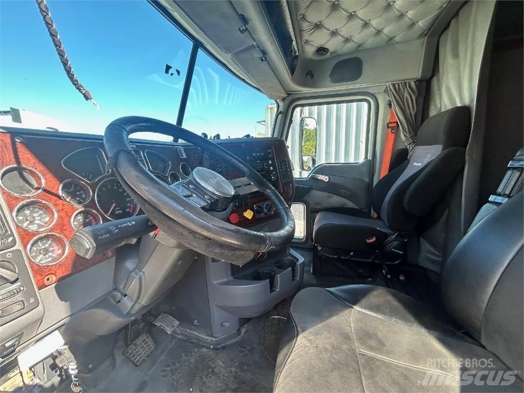 Mack CXU613 Tractores (camiões)