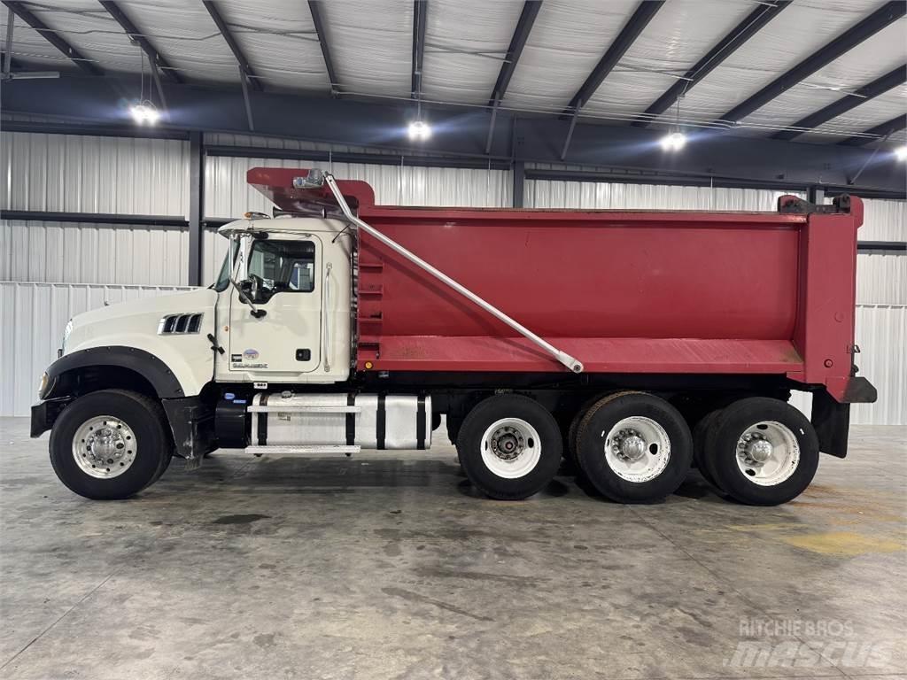 Mack GU713 Camiões basculantes