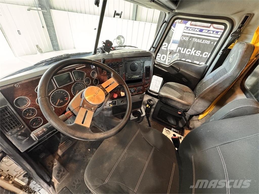 Mack GU713 Camiões basculantes