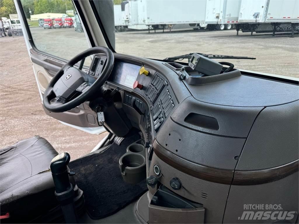 Volvo VNL42T300 Tractores (camiões)