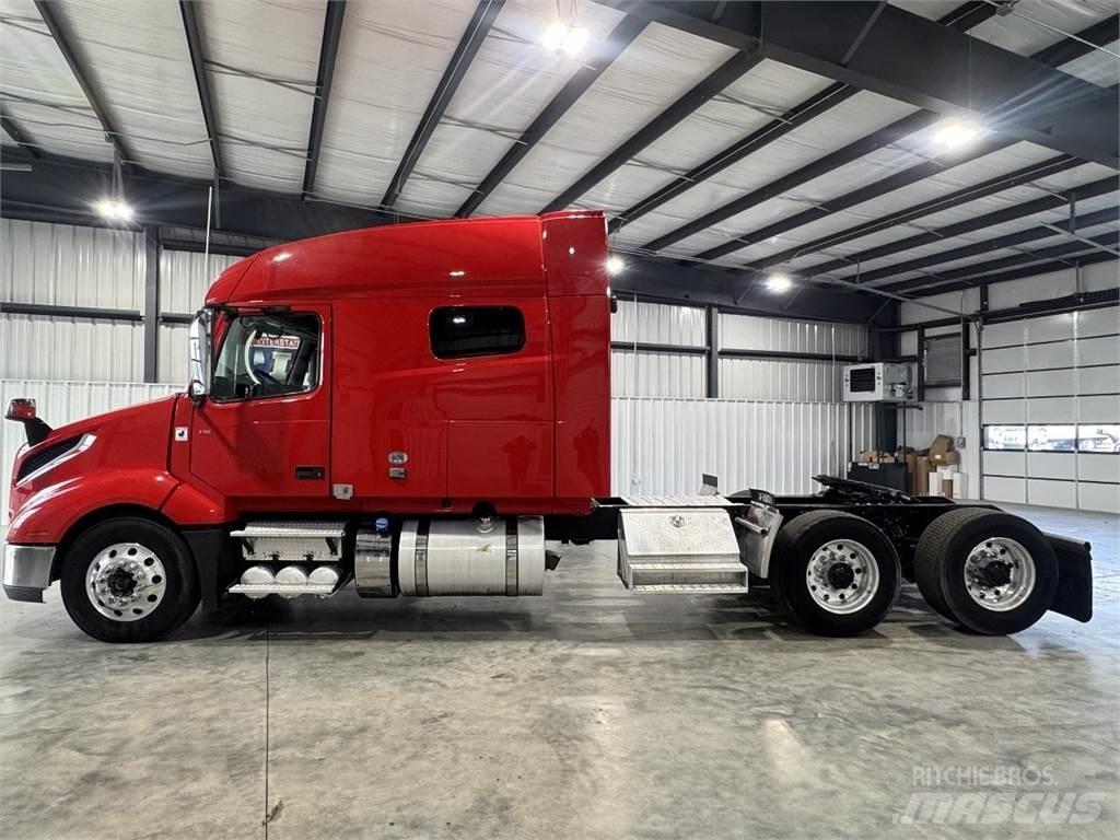 Volvo VNL64T740 Tractores (camiões)