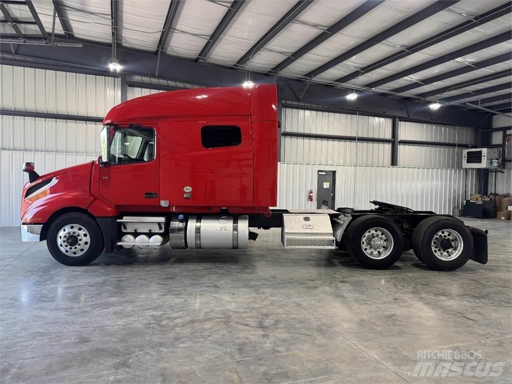 Volvo VNL64T740 Tractores (camiões)