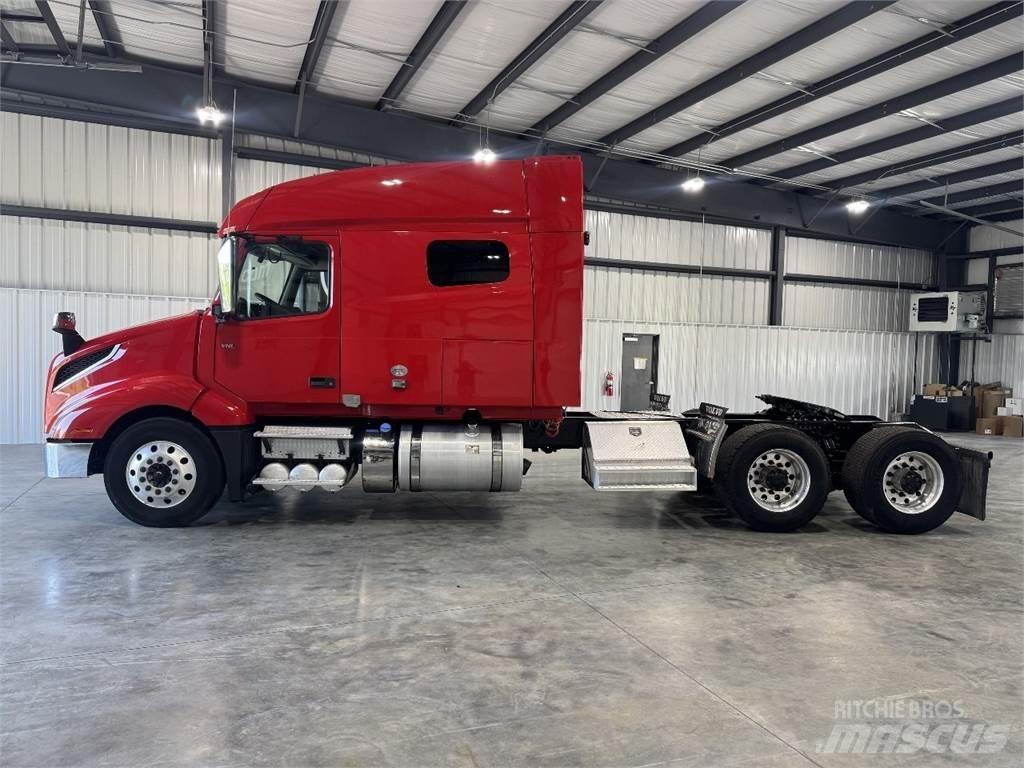 Volvo VNL64T740 Tractores (camiões)