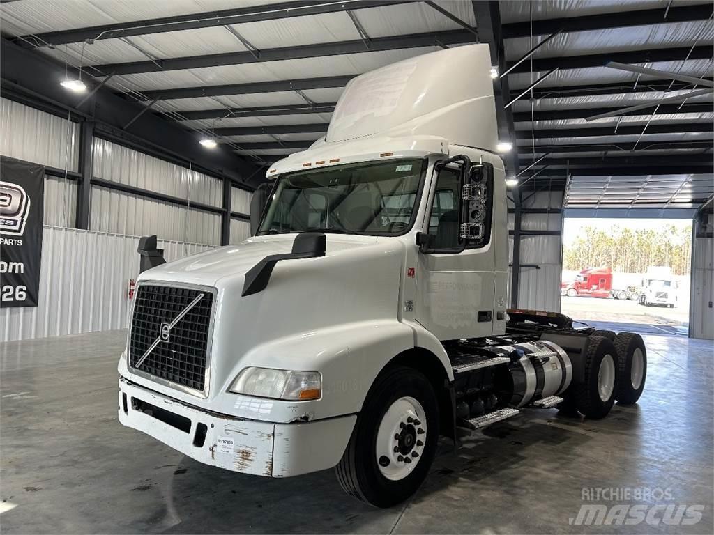 Volvo VNM Tractores (camiões)