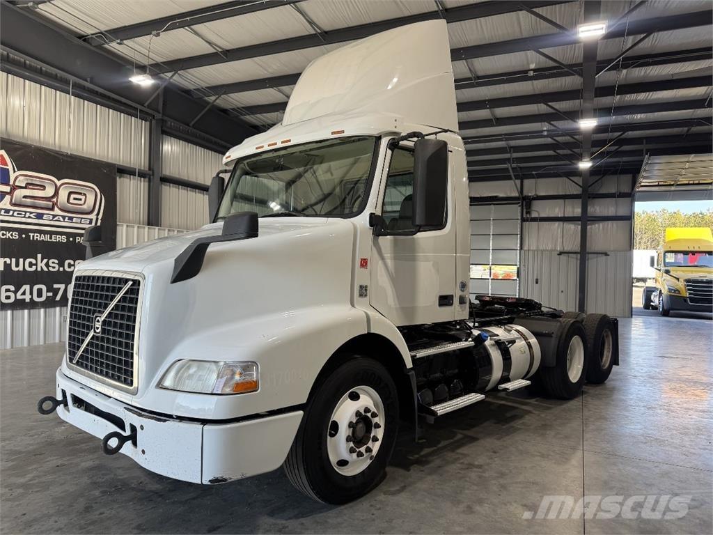 Volvo VNM Tractores (camiões)