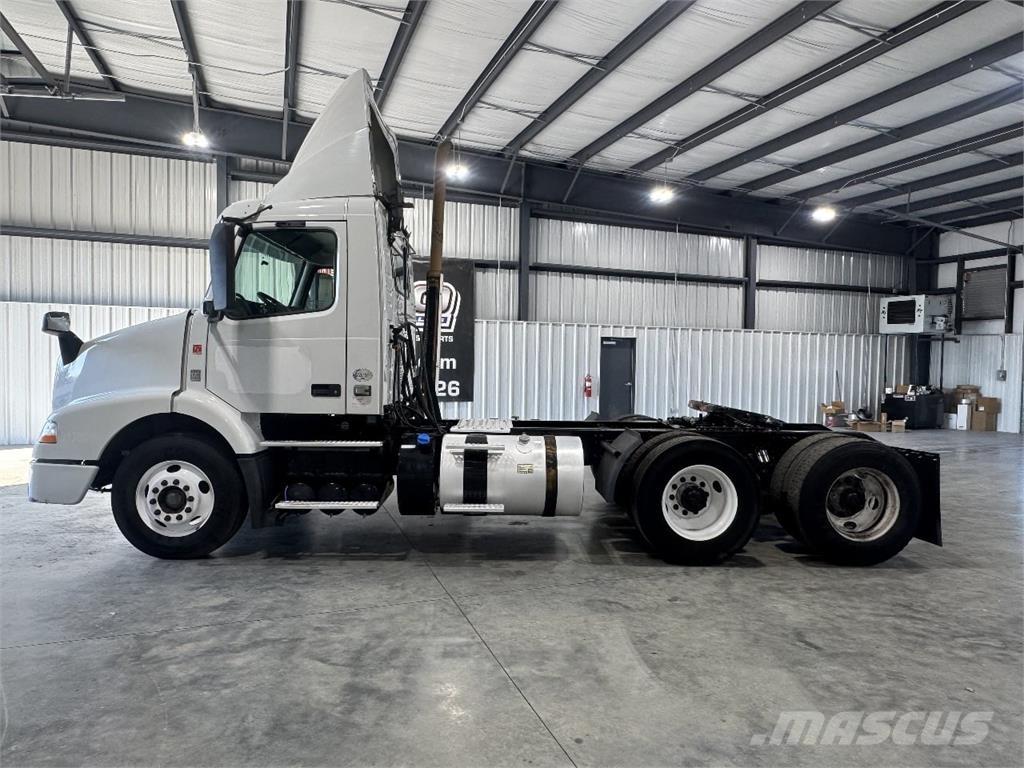 Volvo VNM Tractores (camiões)