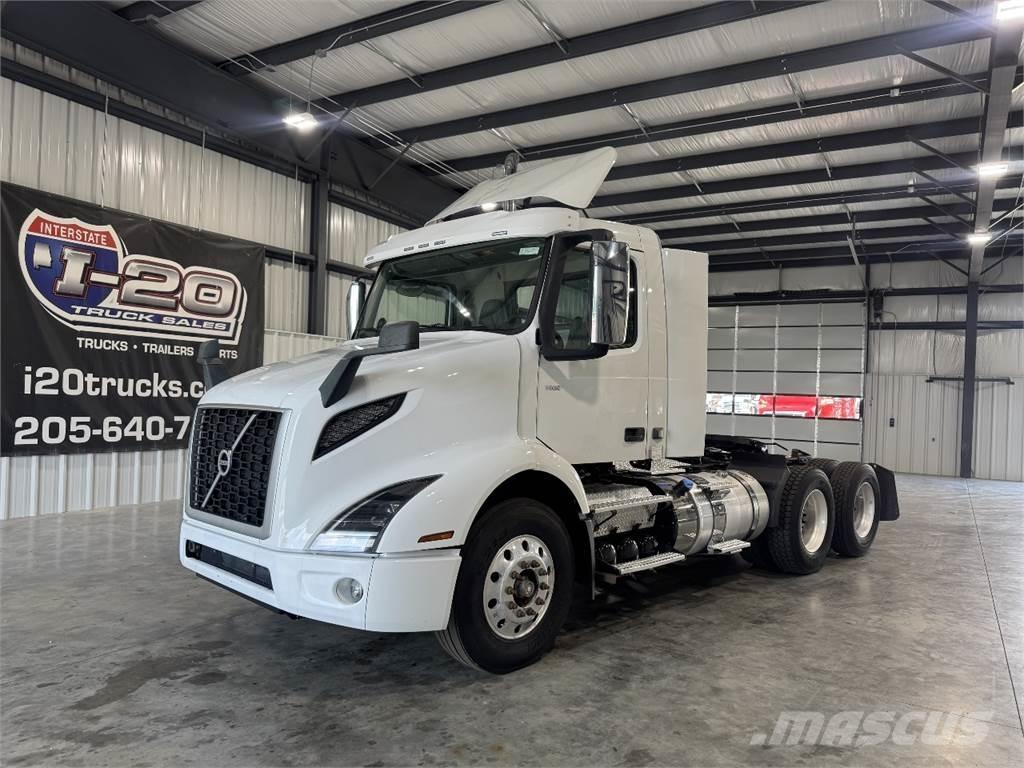 Volvo VNR64T300 Tractores (camiões)